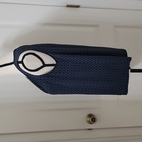 H&M Size S Navy Blue Geometric Floral Sleeveless Blouse, Gently Used Condition - Picture 3 of 11